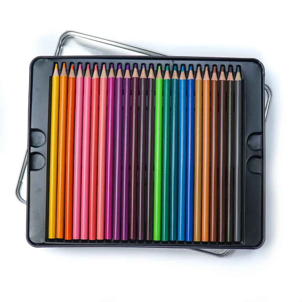 Custom Iron Box With 72 Colored Pencils 3